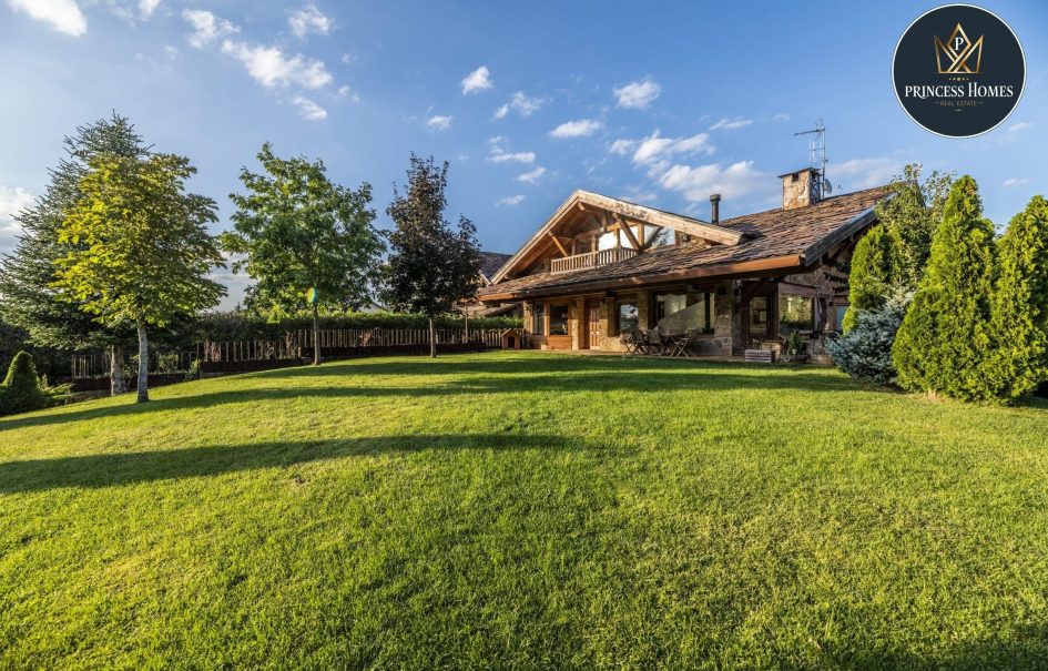 Casa en la Sierra – (Urb. Prado Acero)